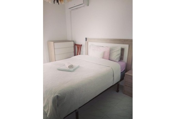 Venta - Apartamento / Piso -
Torrevieja