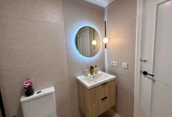 Herverkoop - Appartement / Flat -
Torrevieja