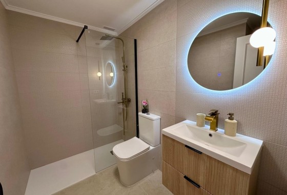 Herverkoop - Appartement / Flat -
Torrevieja