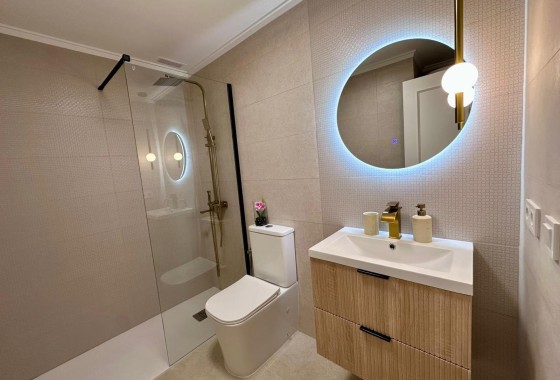 Herverkoop - Appartement / Flat -
Torrevieja