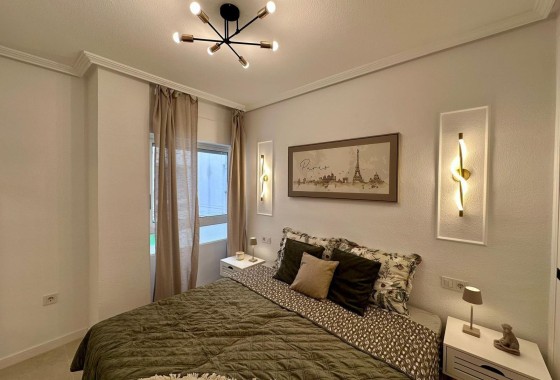 Herverkoop - Appartement / Flat -
Torrevieja
