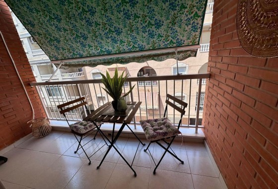 Herverkoop - Appartement / Flat -
Torrevieja
