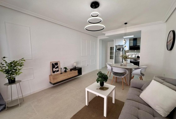 Herverkoop - Appartement / Flat -
Torrevieja