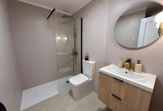 Herverkoop - Appartement / Flat -
Torrevieja