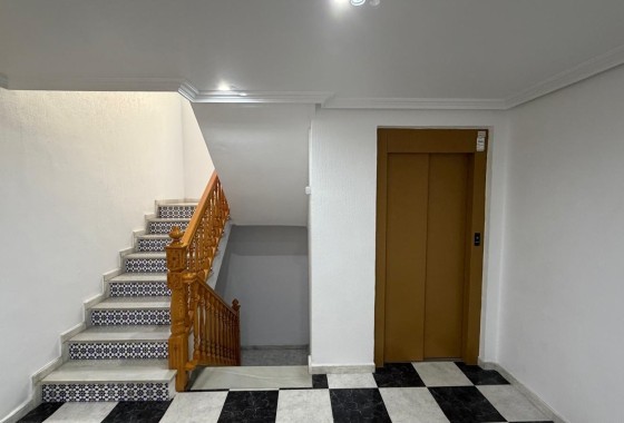 Venta - Apartamento / Piso -
Torrevieja - Playa del Cura