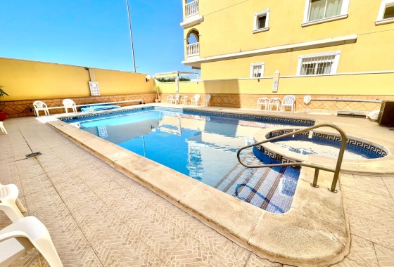 Revente - Appartement -
Algorfa