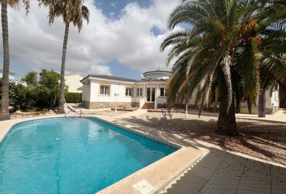 Herverkoop - Vrijstaande villa -
Ciudad Quesada - Rojales - Ciudad Quesada
