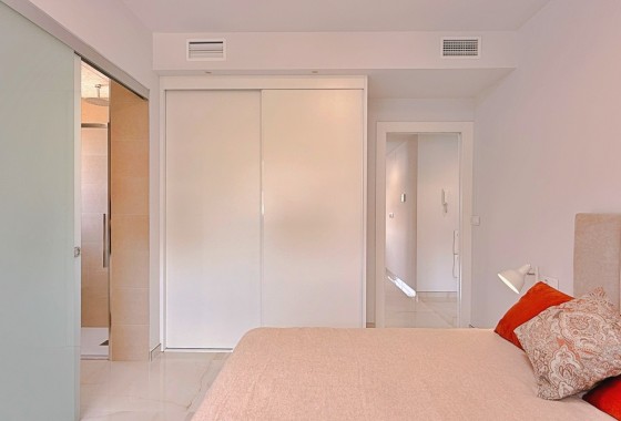 Herverkoop - Appartement / Flat -
Orihuela - Inland