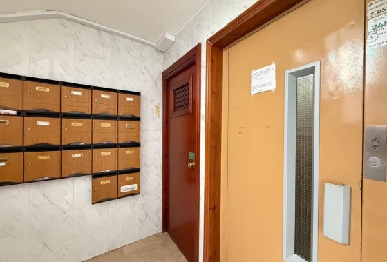 Herverkoop - Appartement / Flat -
Orihuela Costa - La Zenia