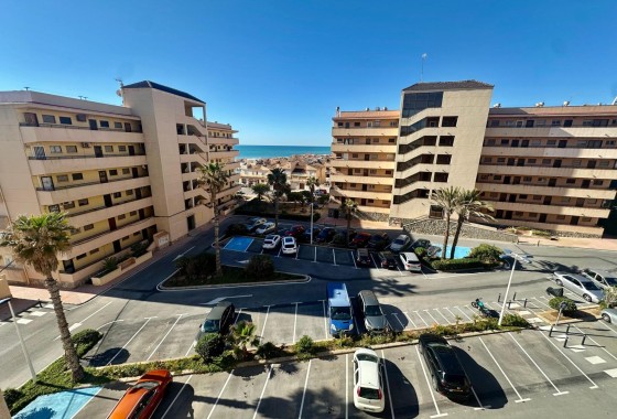 Resale - Apartment / Flat -
Torrevieja - Cabo cervera