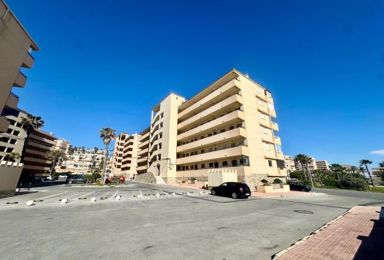 Resale - Apartment / Flat -
Torrevieja - Cabo cervera