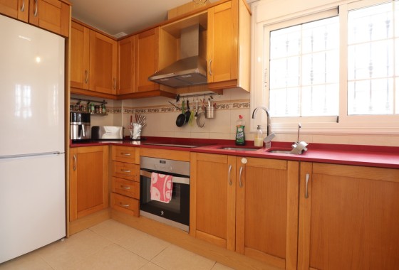 Herverkoop - Halfvrijstaande villa -
Los Montesinos - La Herrada