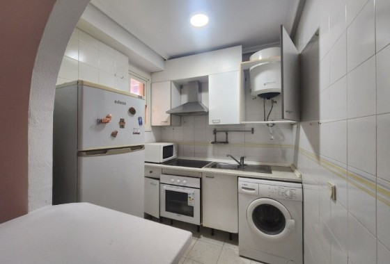 Wiederverkauf - Wohnung / Apartment -
Torrevieja