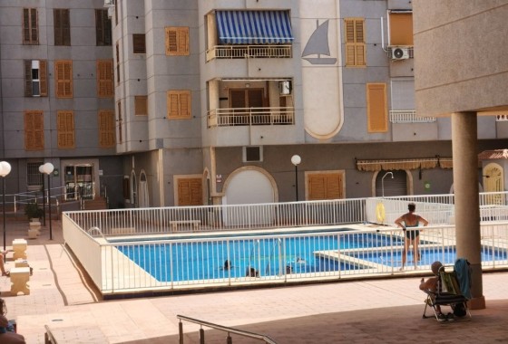 Wiederverkauf - Wohnung / Apartment -
Torrevieja