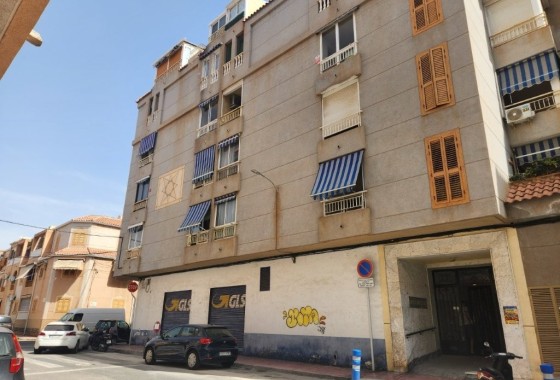 Wiederverkauf - Wohnung / Apartment -
Torrevieja