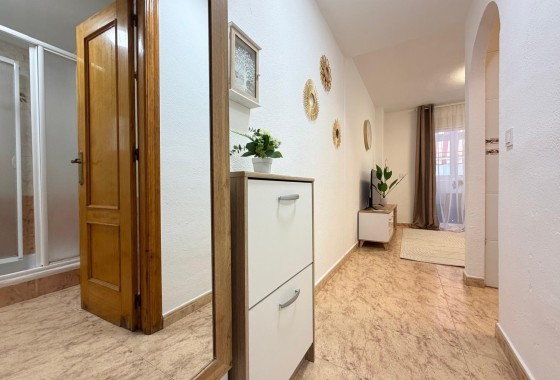Venta - Apartamento / Piso -
Torrevieja - Playa del Cura