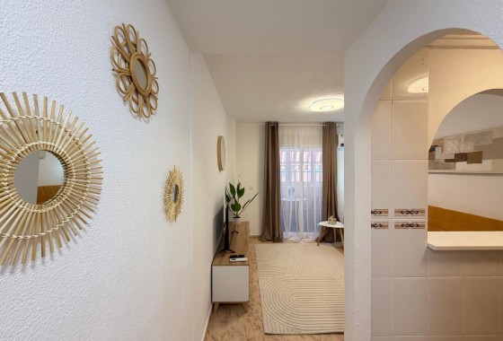 Venta - Apartamento / Piso -
Torrevieja - Playa del Cura
