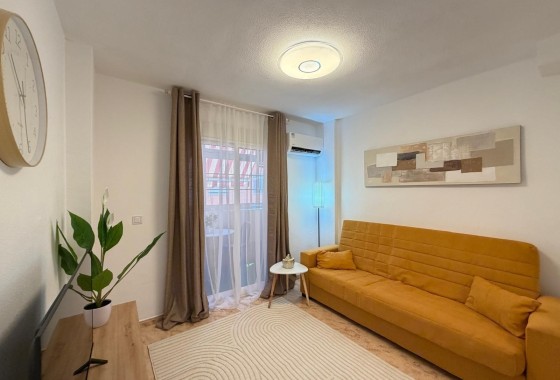 Venta - Apartamento / Piso -
Torrevieja - Playa del Cura