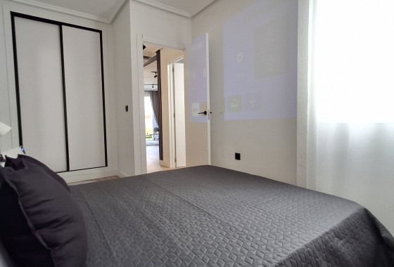 Wiederverkauf - Wohnung / Apartment -
Torrevieja