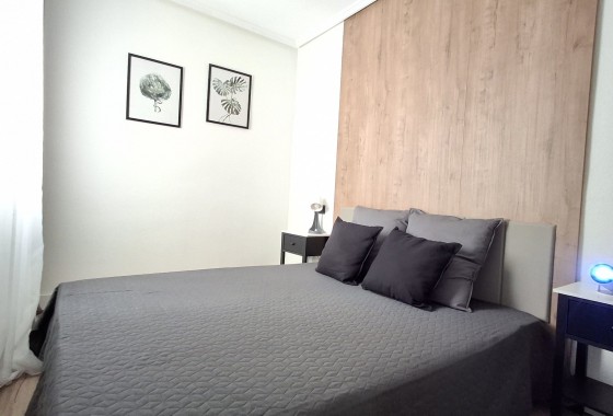 Wiederverkauf - Wohnung / Apartment -
Torrevieja