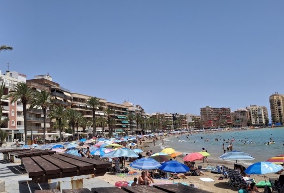 Wiederverkauf - Wohnung / Apartment -
Torrevieja