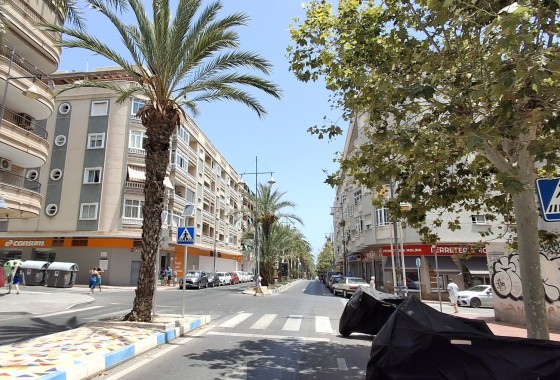 Wiederverkauf - Wohnung / Apartment -
Torrevieja