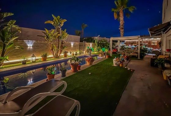 Revente - Villa Individuelle -
Torrevieja - Torreta - Florida