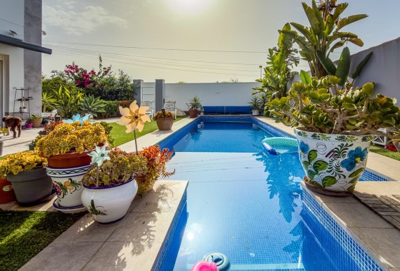 Revente - Villa Individuelle -
Torrevieja - Torreta - Florida