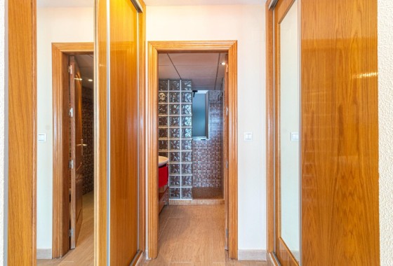 Revente - Appartement -
Torrevieja - Playa de los Locos