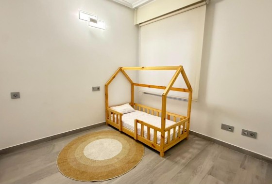 Herverkoop - Appartement / Flat -
Torrevieja