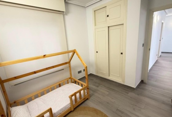 Herverkoop - Appartement / Flat -
Torrevieja