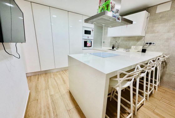 Resale - Apartment / Flat -
Pilar de la Horadada - Zona Pueblo
