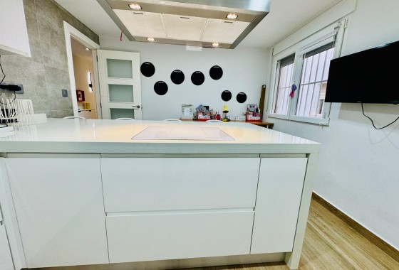 Resale - Apartment / Flat -
Pilar de la Horadada - Zona Pueblo