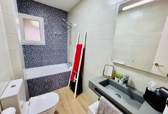 Resale - Apartment / Flat -
Pilar de la Horadada - Zona Pueblo
