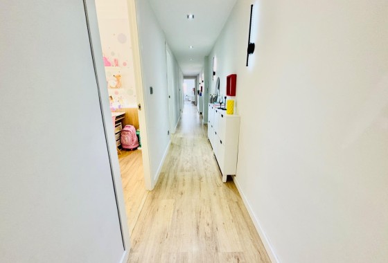 Resale - Apartment / Flat -
Pilar de la Horadada - Zona Pueblo
