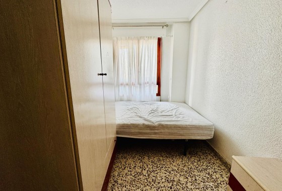 Resale - Apartment / Flat -
Torrevieja - Acequion