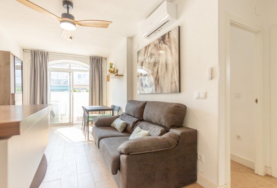 Wiederverkauf - Wohnung / Apartment -
Torrevieja