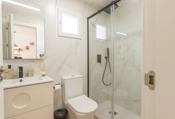 Wiederverkauf - Wohnung / Apartment -
Torrevieja