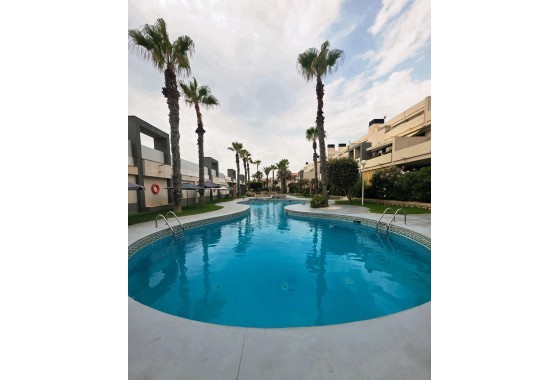 Sprzedaż - Apartament / Mieszkanie -
Torrevieja - La Mata