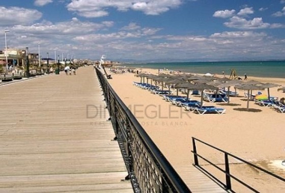 Sprzedaż - Apartament / Mieszkanie -
Torrevieja - La Mata