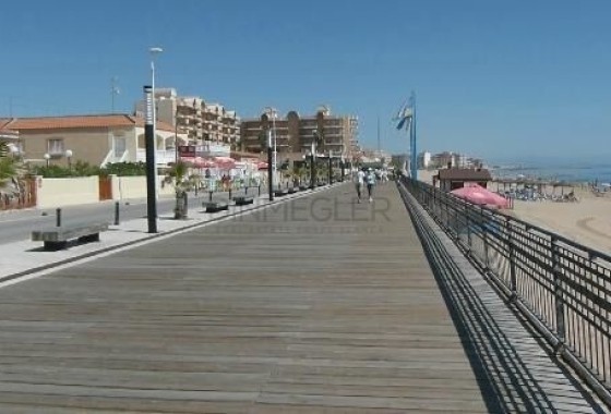 Sprzedaż - Apartament / Mieszkanie -
Torrevieja - La Mata