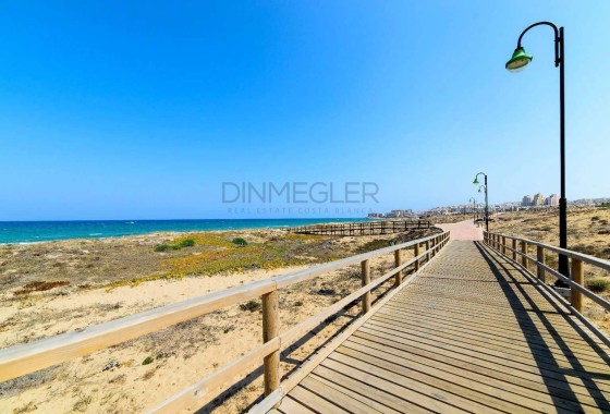 Sprzedaż - Apartament / Mieszkanie -
Torrevieja - La Mata
