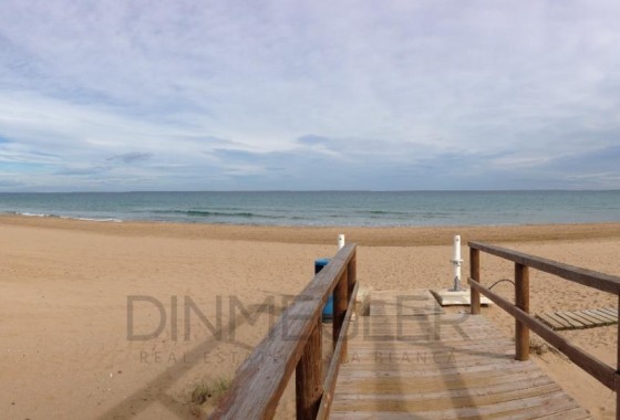 Sprzedaż - Apartament / Mieszkanie -
Torrevieja - La Mata