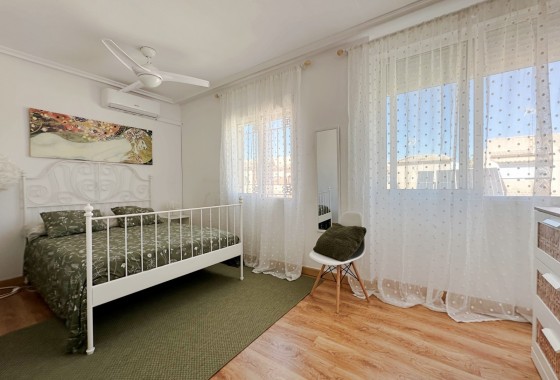 Revente - Maison de ville -
Orihuela Costa - La Zenia