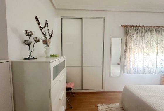 Sprzedaż - Apartament / Mieszkanie -
La Mata