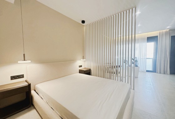 Venta - Apartamento / Piso -
Torrevieja