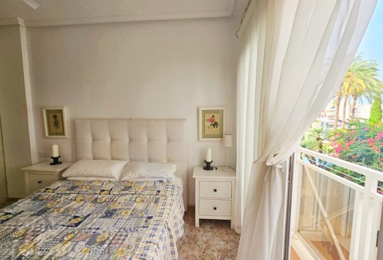 Revente - Appartement -
Orihuela Costa - Aguamarina
