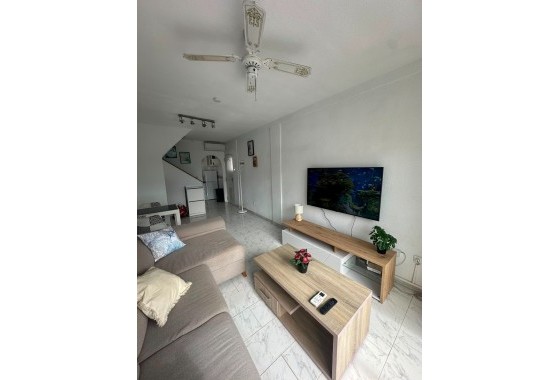 Revente - Appartement -
Torrevieja - Calas blanca