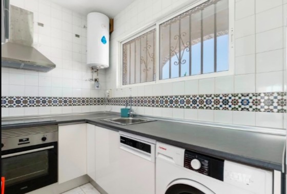 Revente - Appartement -
Torrevieja - Calas blanca