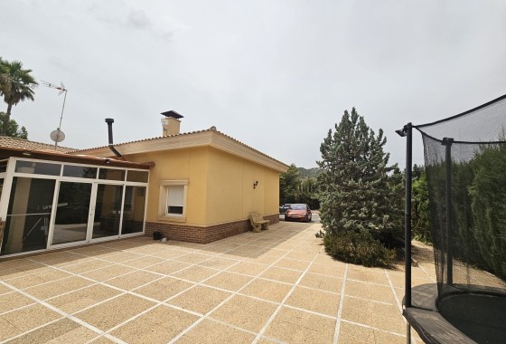 Wiederverkauf - Finca / Landhaus -
Monóvar